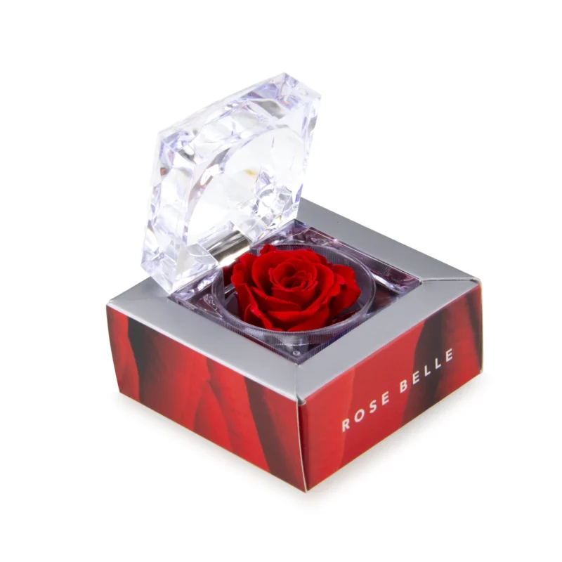 Diamond Rose czerwona róża w ozdobnym opakowaniu